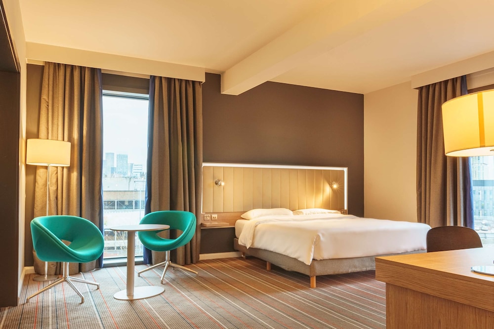 Radisson Hotel Manchester City Centre, A Verified Net Zero Hotel 36/91