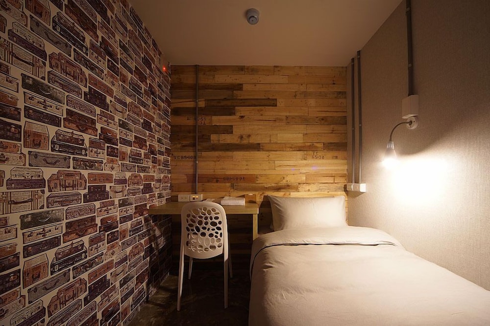 Work Inn Hostel 35/53