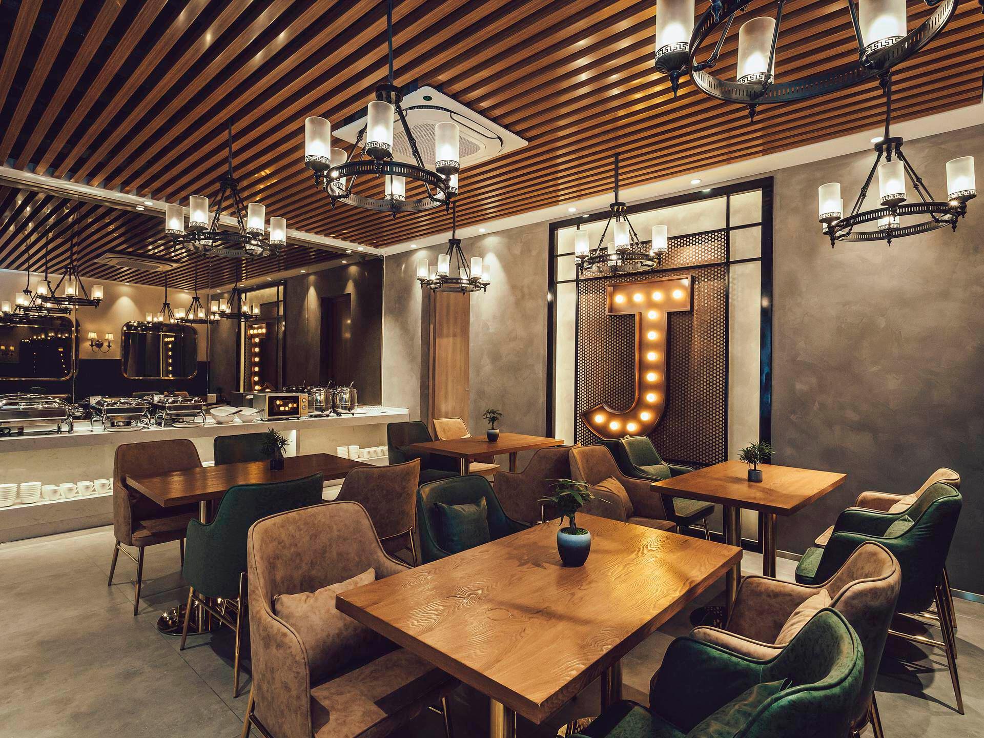 James Joyce Coffetel (Beijing Daxinghuangcun Zaoyuan Subway Station) 37/46