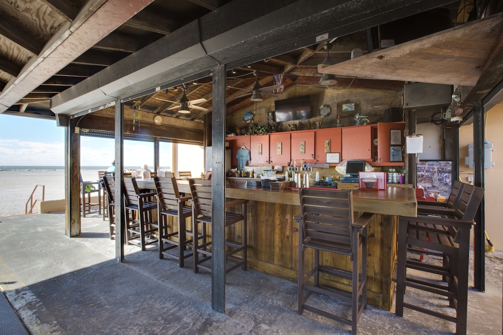 Dolphin Beach Resort 35/61