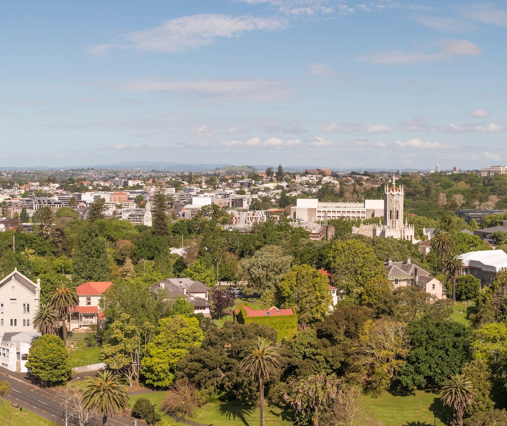Avani Auckland Metropolis Residences 58/66