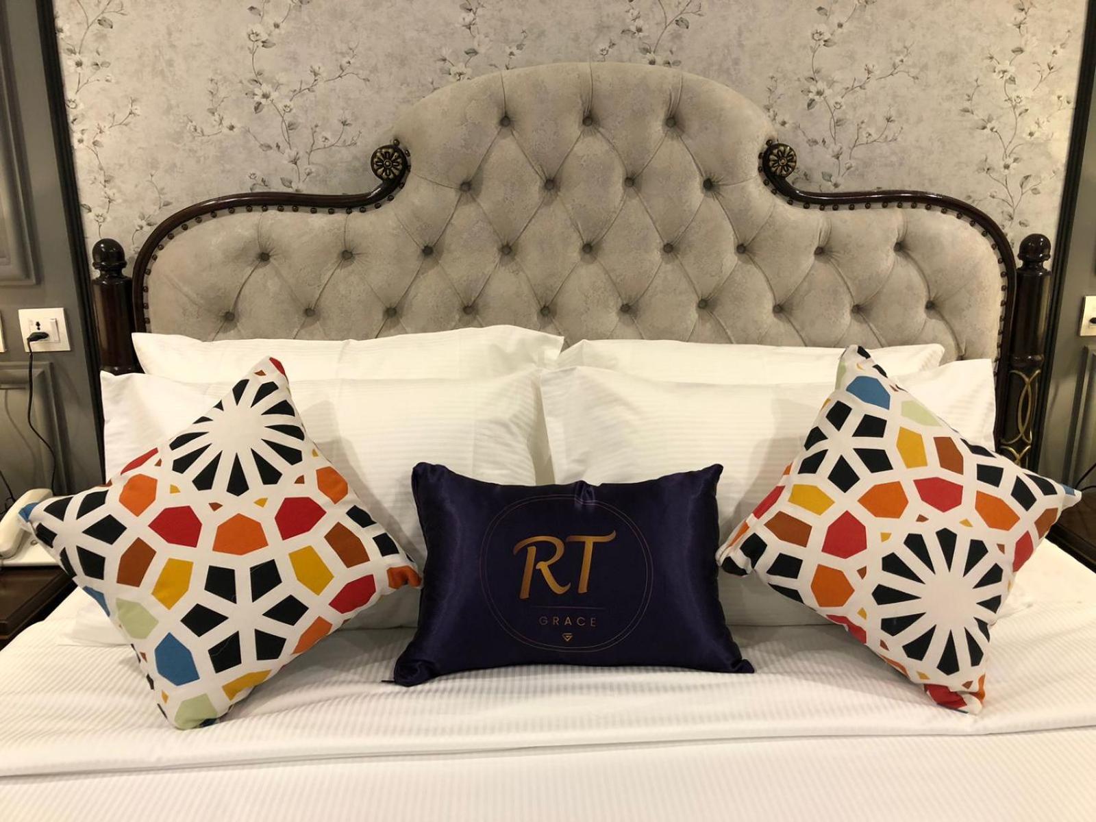 RT Grace Royal Taj Hotel Sukkur 32/58