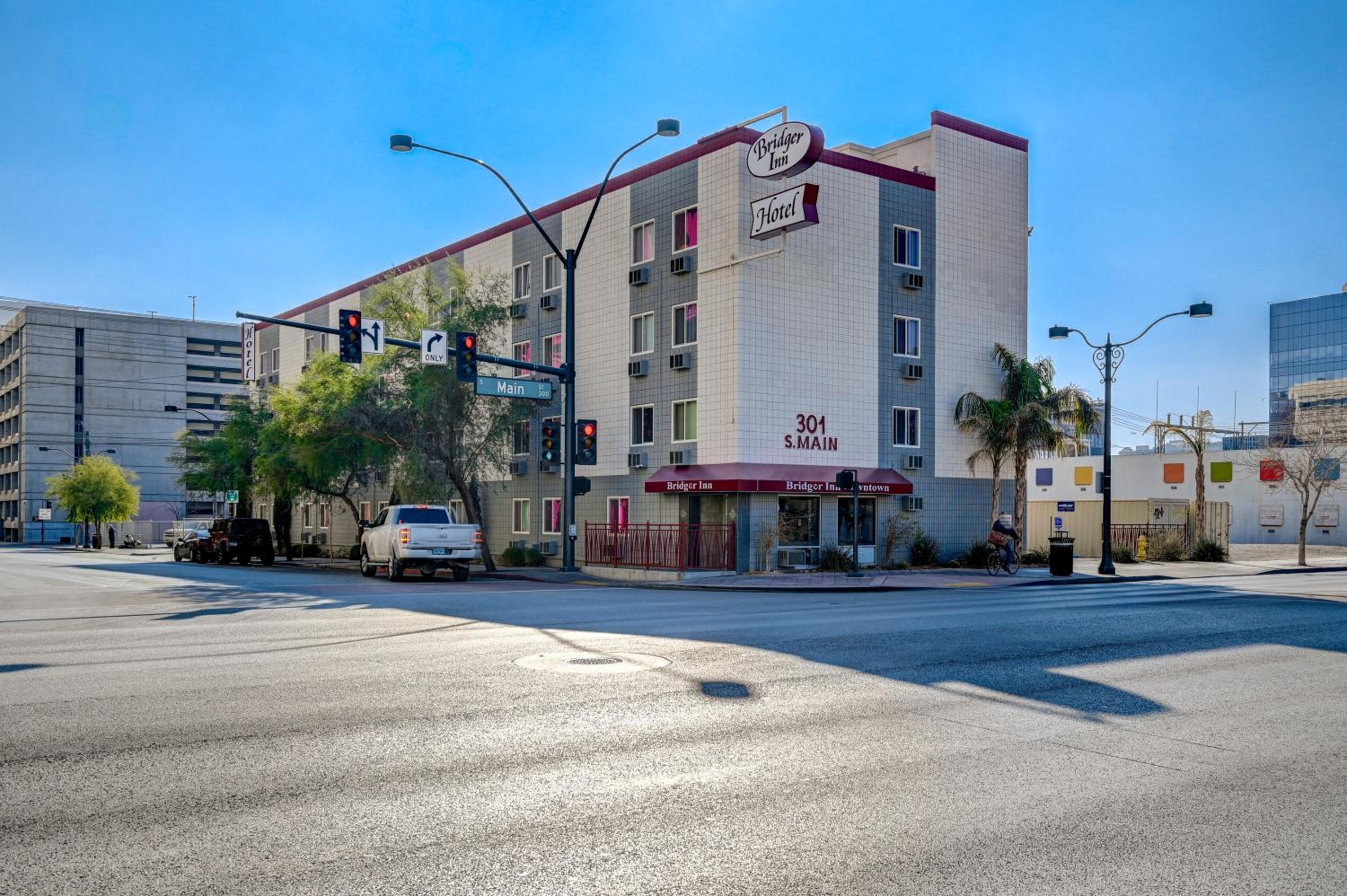 Bridger Inn Hotel Las Vegas 13/18