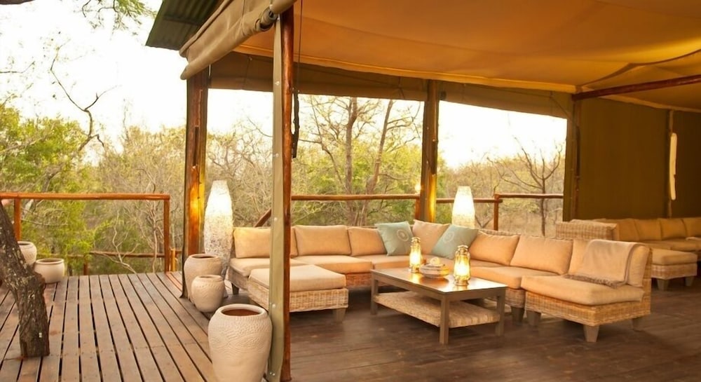 Ngama Tented Safari Lodge 23/50