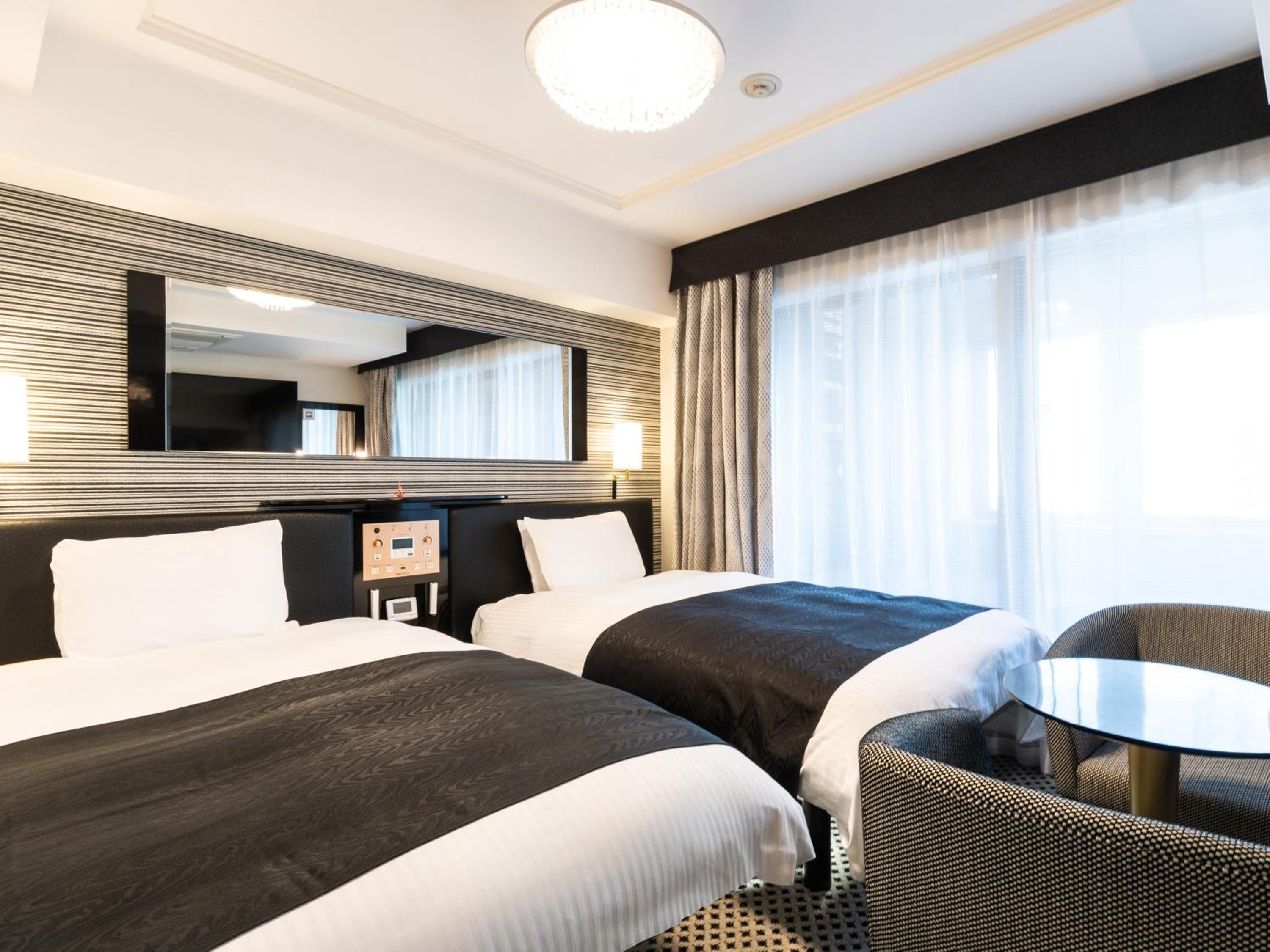 Room, Twin Beds