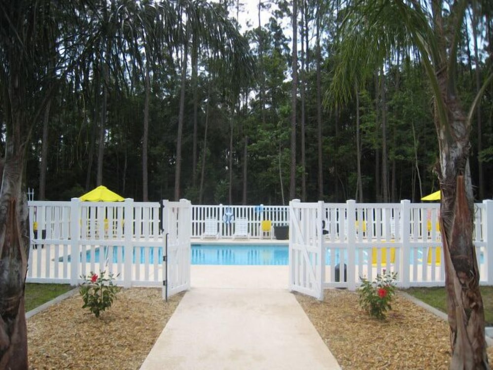 Travelodge by Wyndham Kingsland GA 54/61
