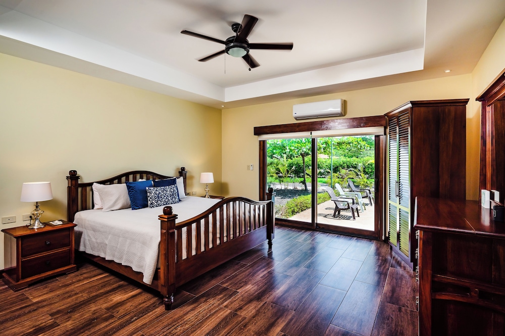 Hacienda Pinilla Vacation Rentals 24/84
