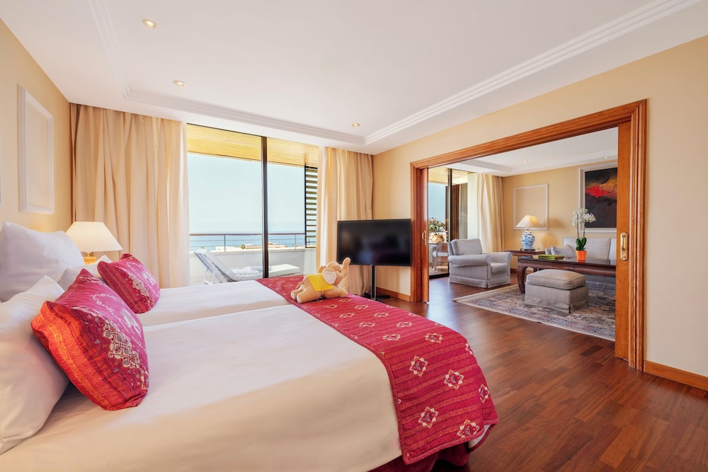 SENATOR, SUITE, OCEAN VIEW