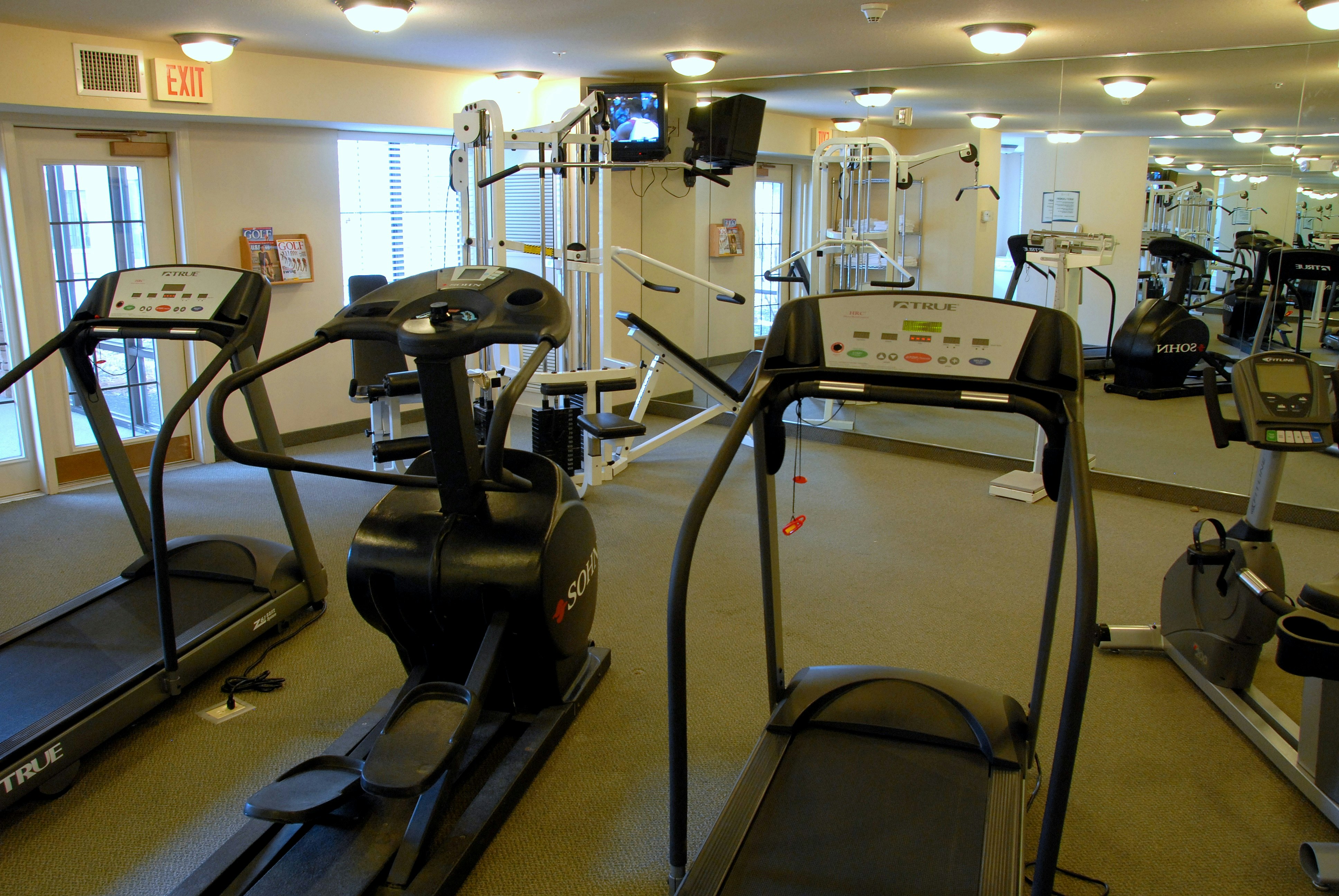 Staybridge Allentown Bethlehem Airport Suites 26/69