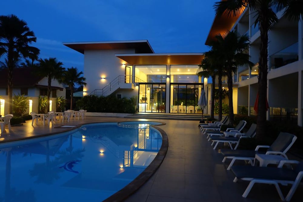 Clear House Resort 39/56