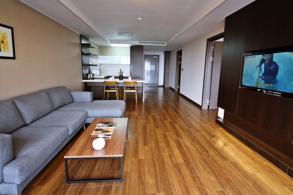 Luceville Resort 50/76