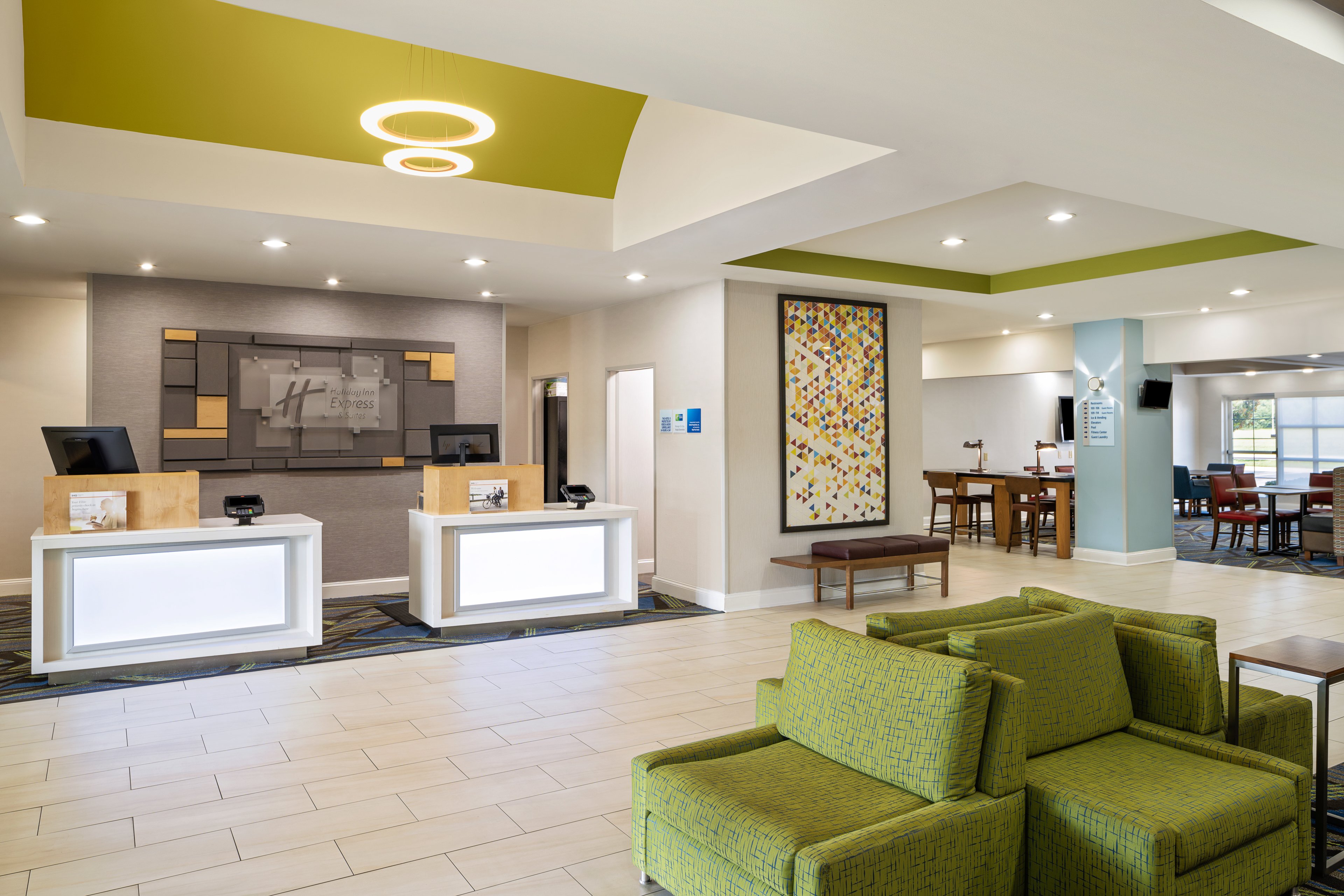 Holiday Inn Express Hotel and Suites Florence I-95 at Hwy 327 9/51