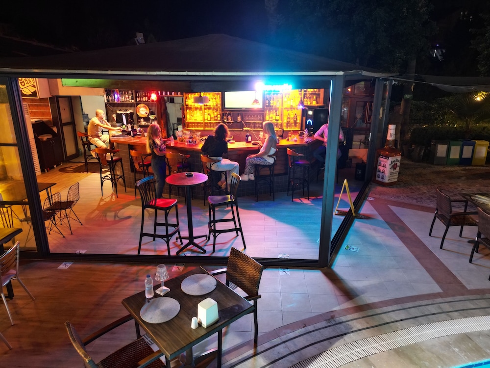 Lemas Suite Hotel 30/48