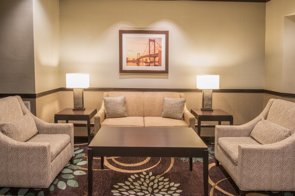 Staybridge Suites Columbus-Airport 35/50