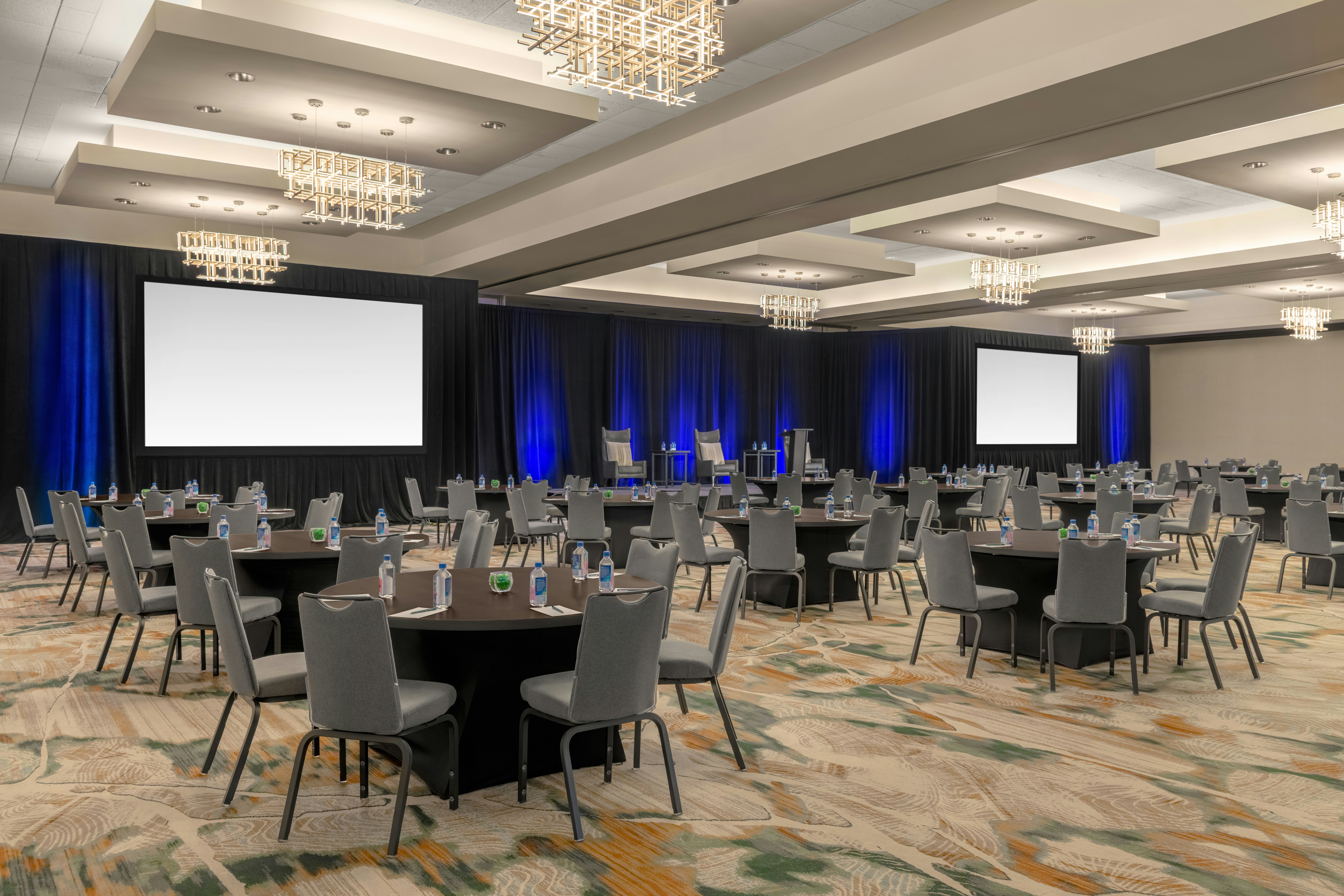 Embassy Suites By Hilton San Antonio Riverwalk Downtown 53/70