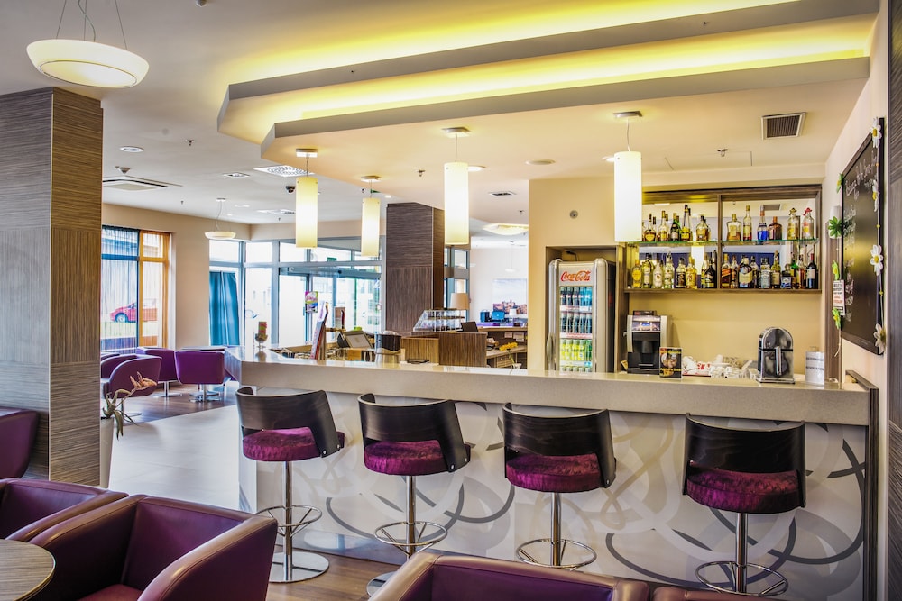 Hotel Ibis Styles Walbrzych 12/70