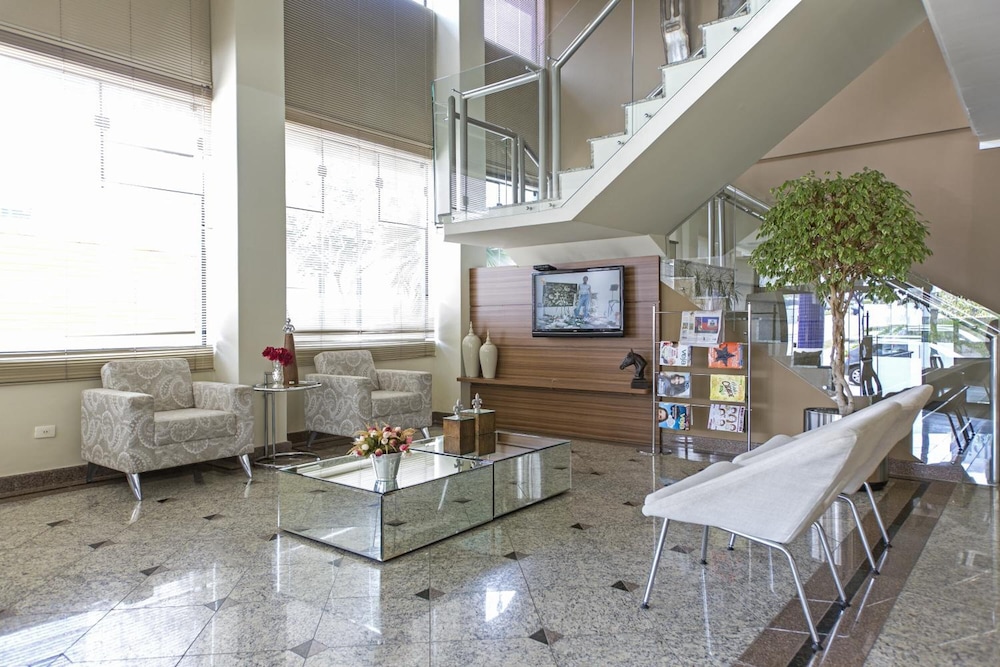 Astron Suites Sao Jose dos Pinhais 32/54