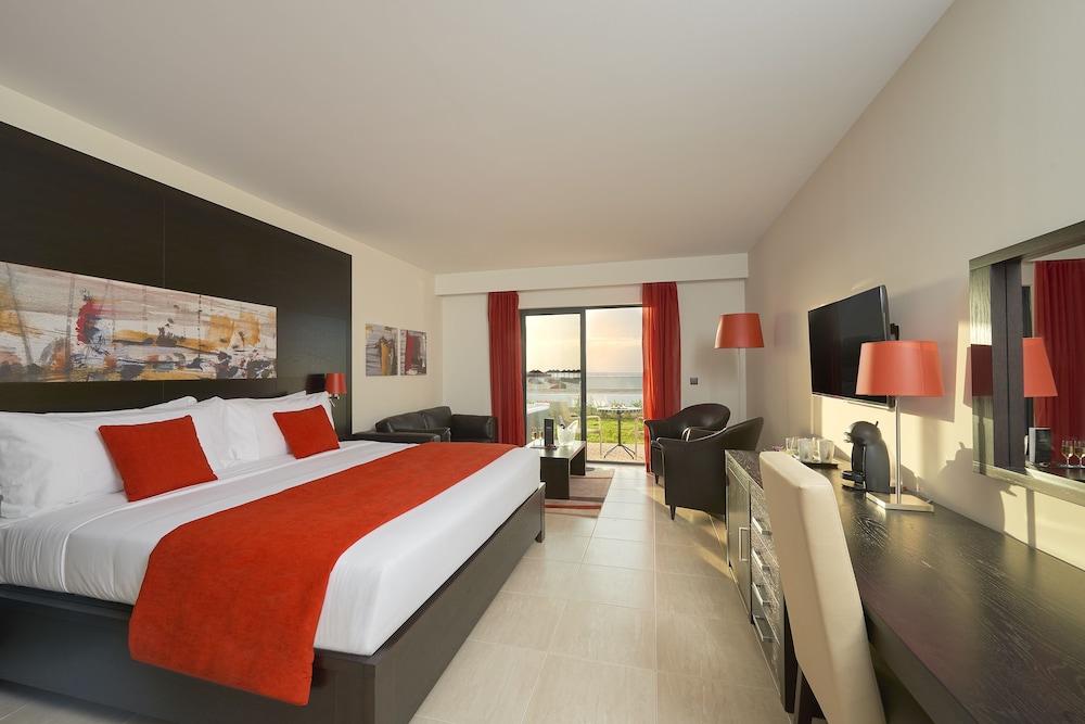 Grand, the Level, Suite, King Bed