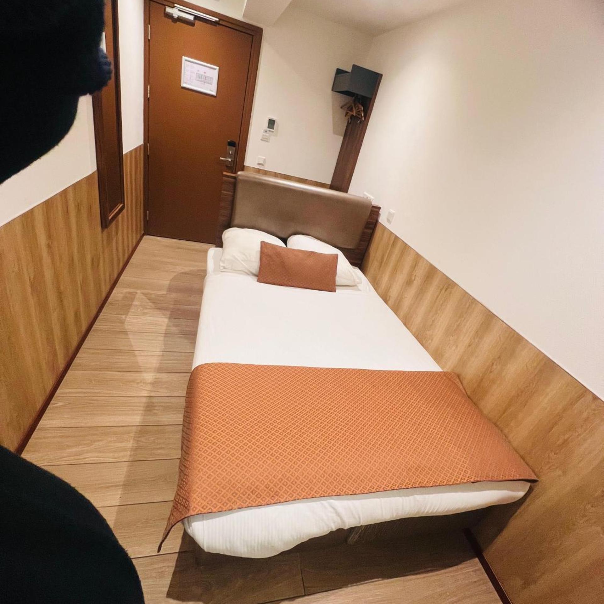 Basement, Double Bed