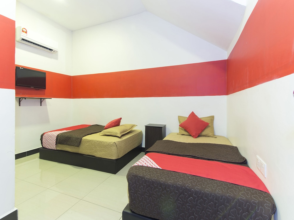 OYO 439 Night Queen Hotel (ex. Night Queen Hotel) 6/32