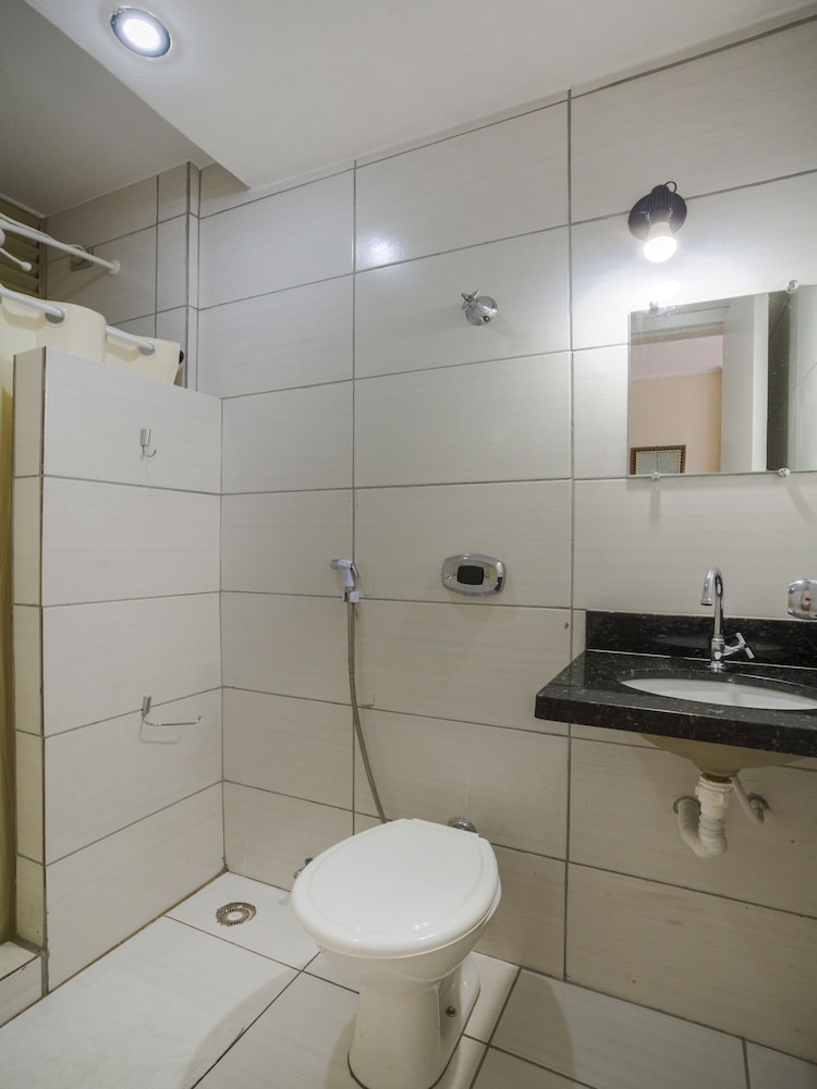 OYO Hotel La Rocca 40/44