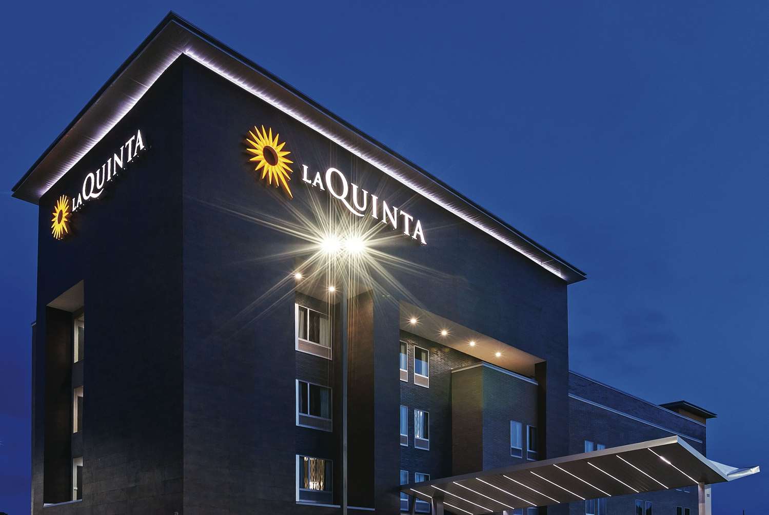 La Quinta Inn & Suites by Wyndham College Station South 4/64