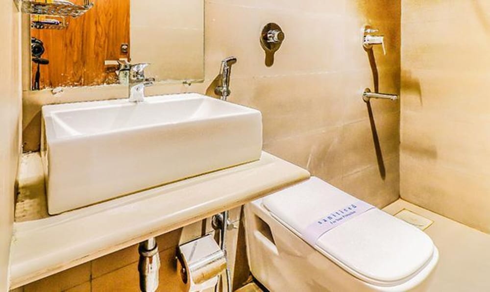 Fabhotel Ascot International Andheri 45/50