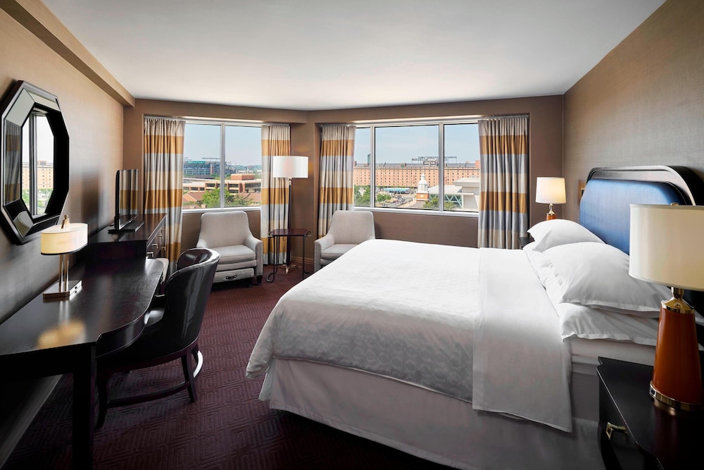 Sheraton Inner Harbor 17/50