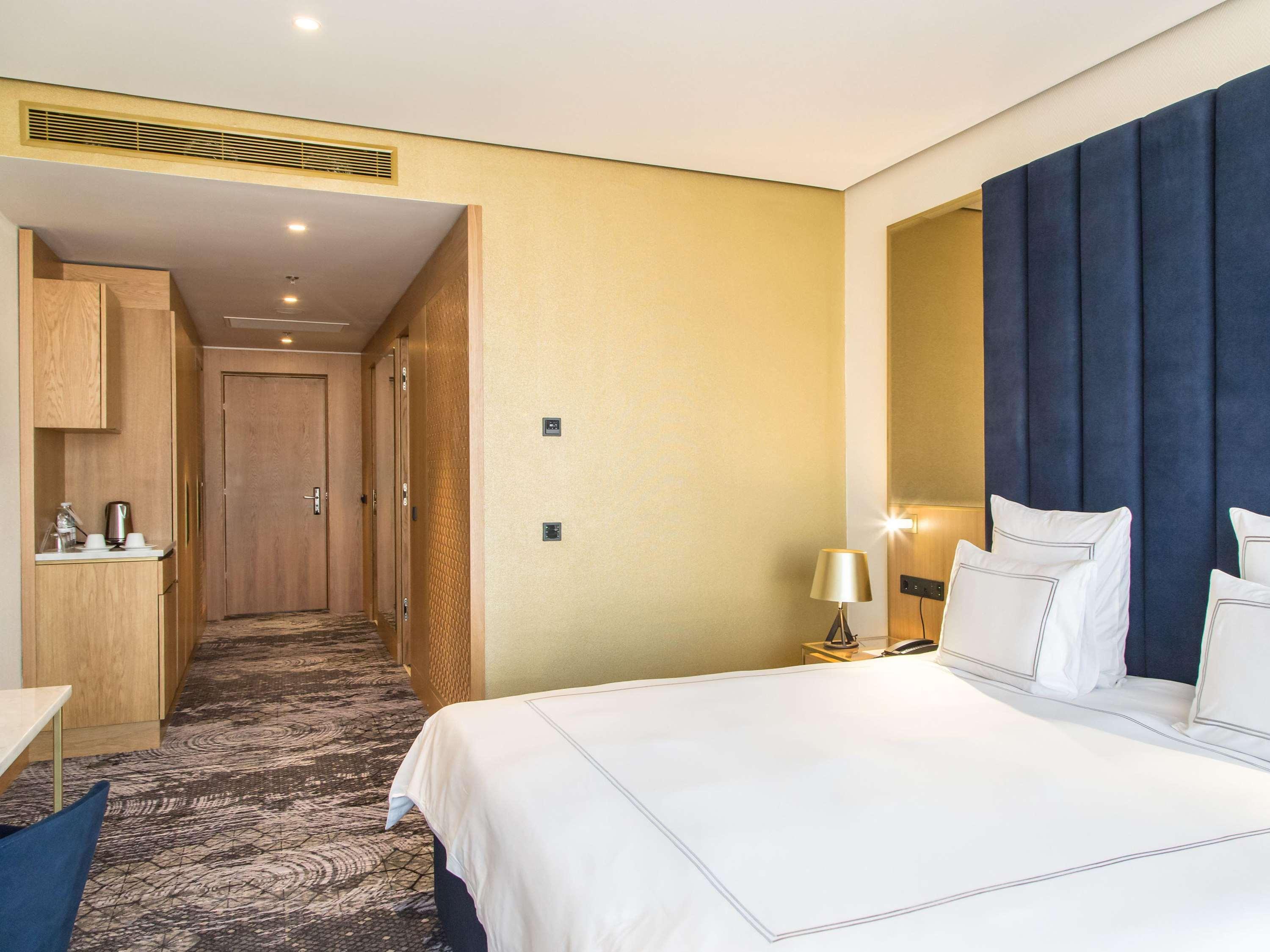 غرفة كلاسيكية بسرير كينج، Swissotel Sarajevo 2/4