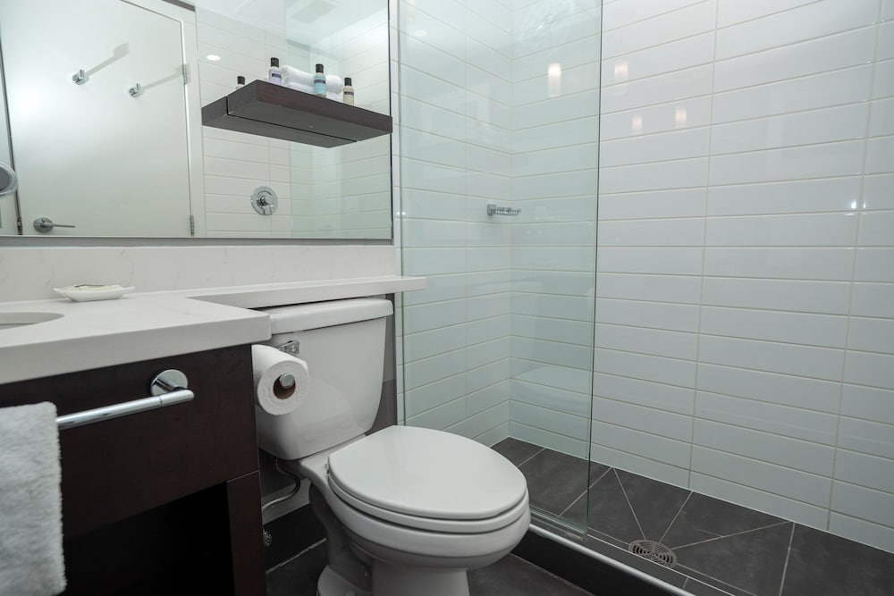 Sandman Hotel Edmonton West 11/46