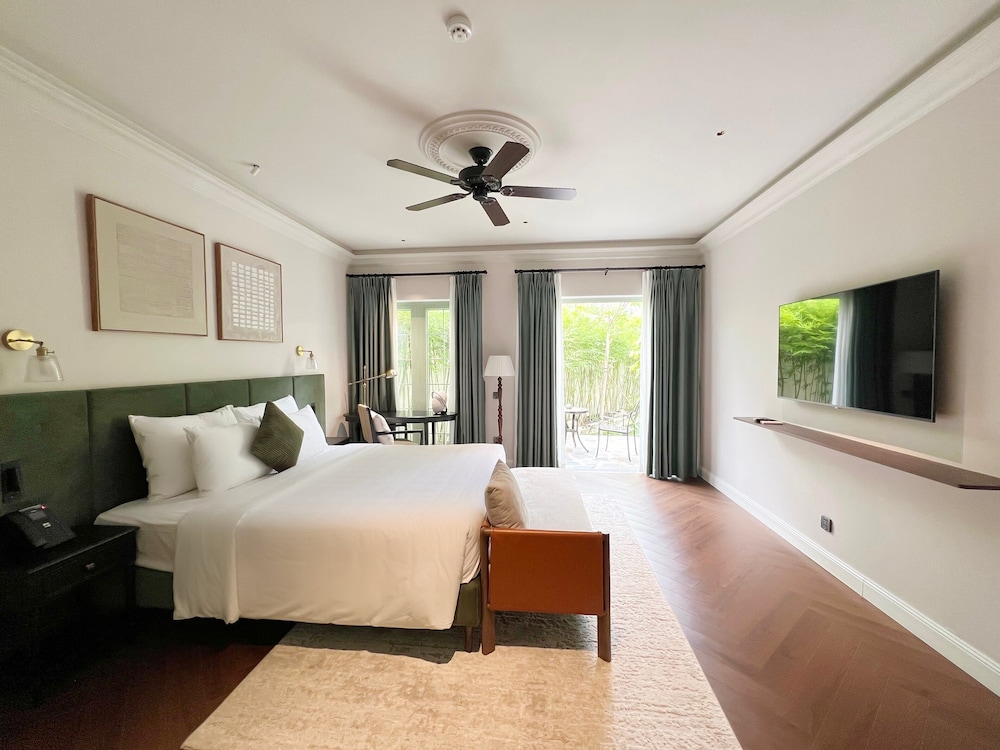 President Maison Signature by M Village, a brand of Modern Village Lifestyle 11/61