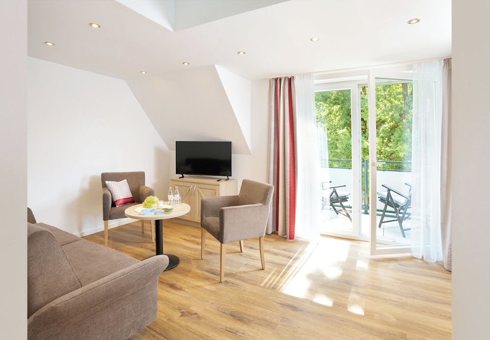 Landhotel Haus Dumicketal 11/28