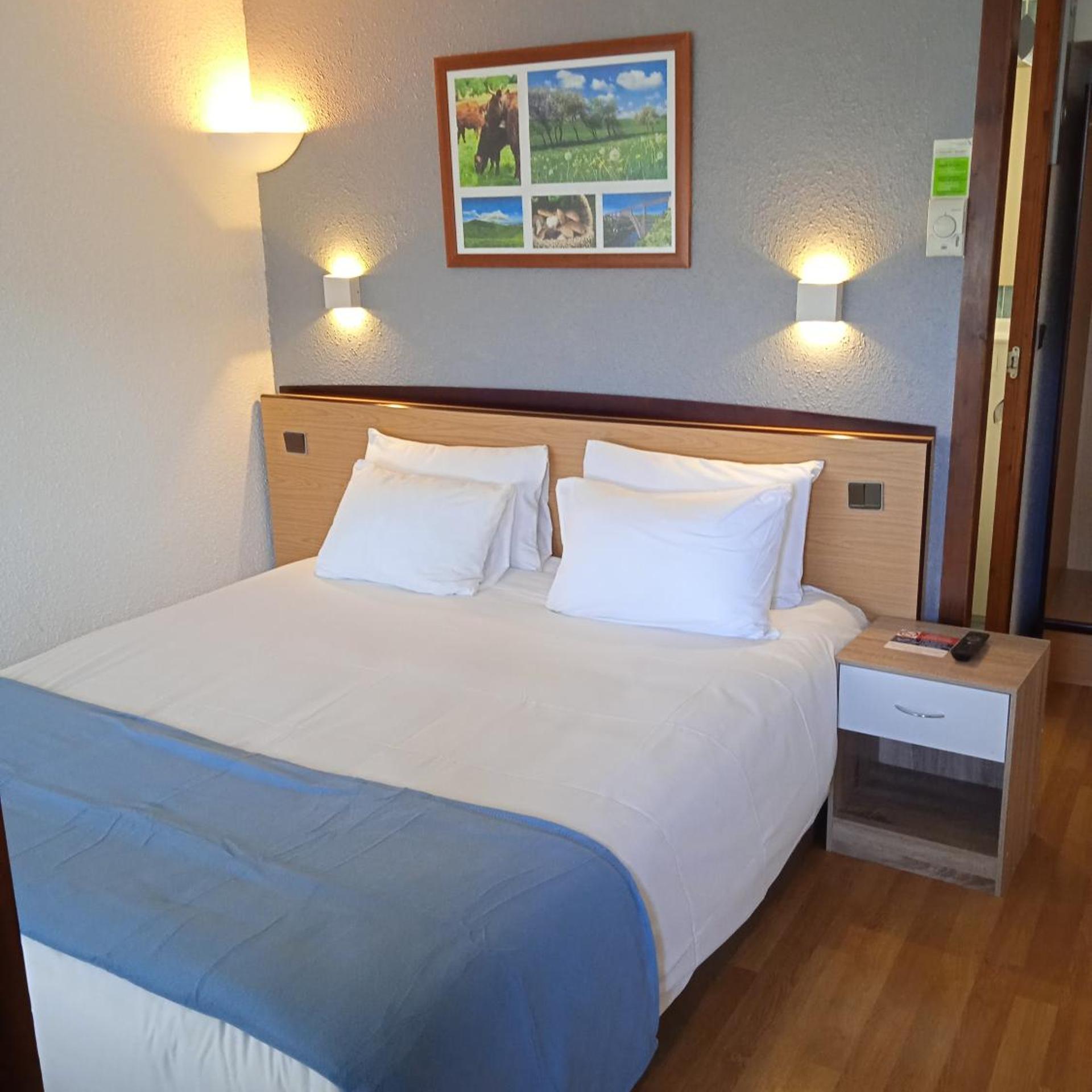 Room, Double Bed