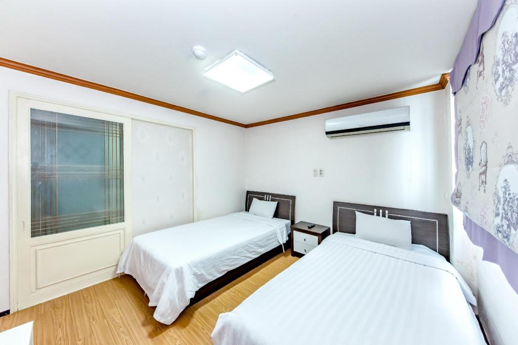 Tamragio Hotel 12/100