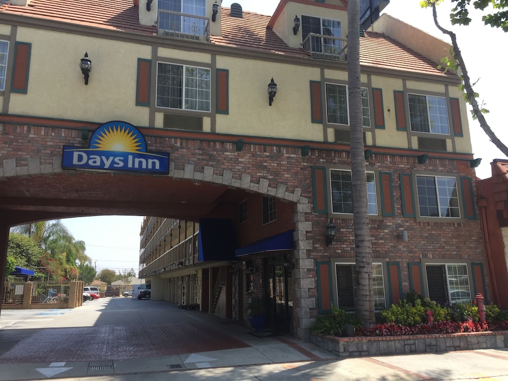 Days Inn By Wyndham Los Angeles Lax Redondo Manhattan Beach 47/56