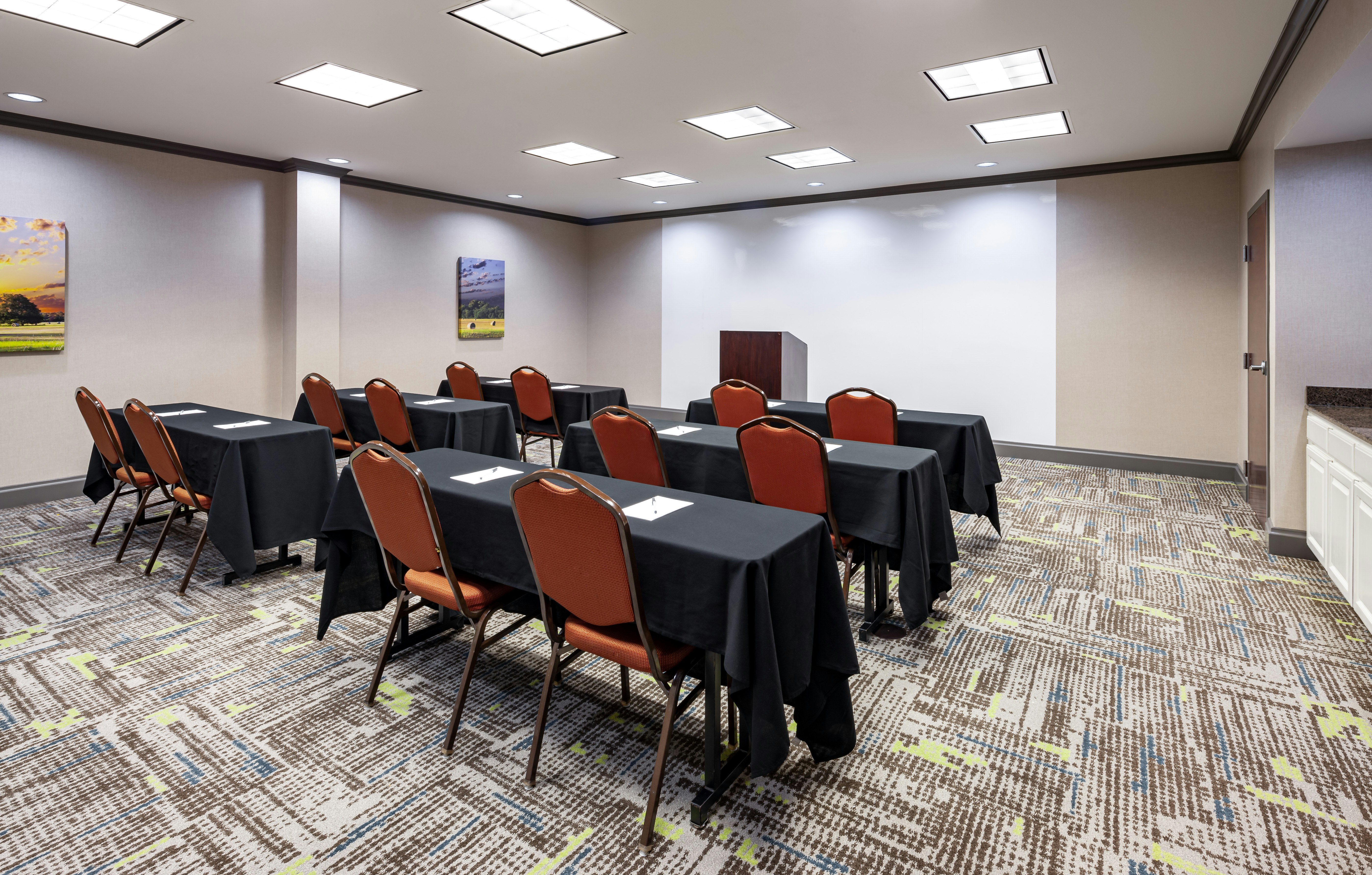 Hampton Inn And Suites Texarkana 25/32