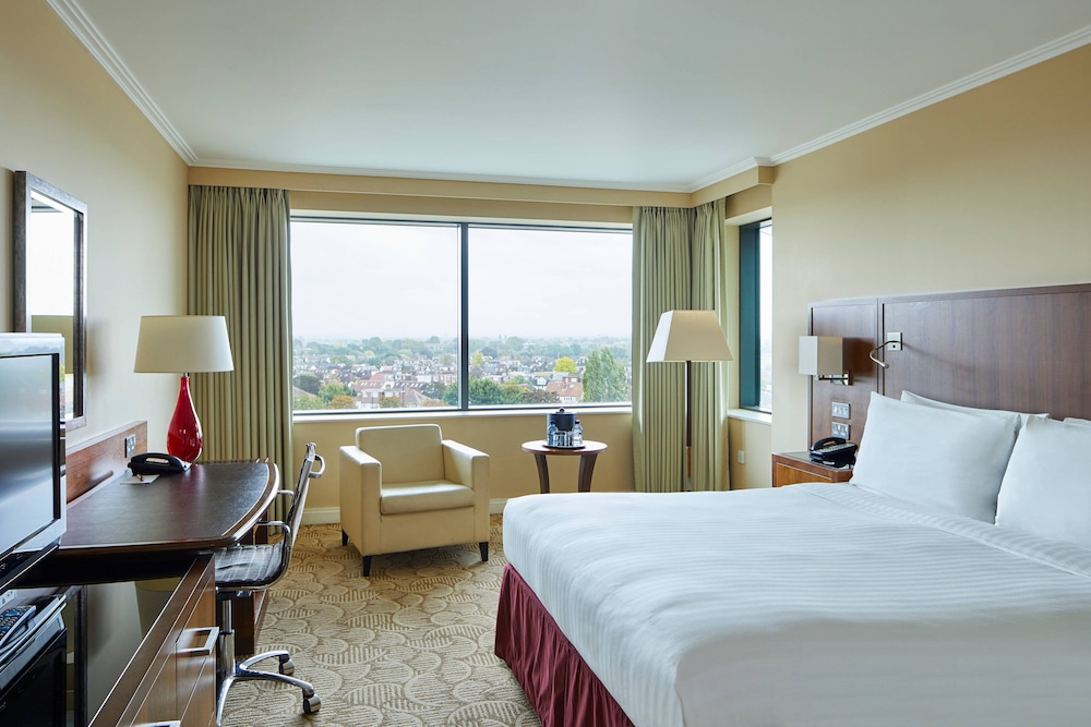 Radisson RED London Twickenham 17/62
