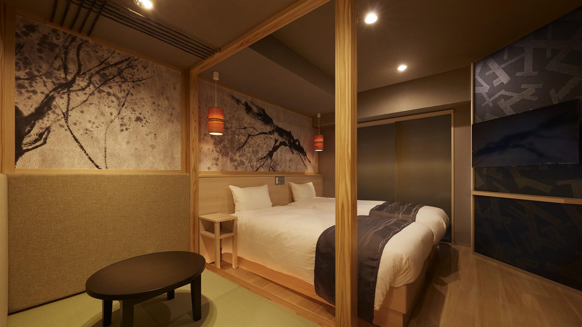 Tower, Twin Beds