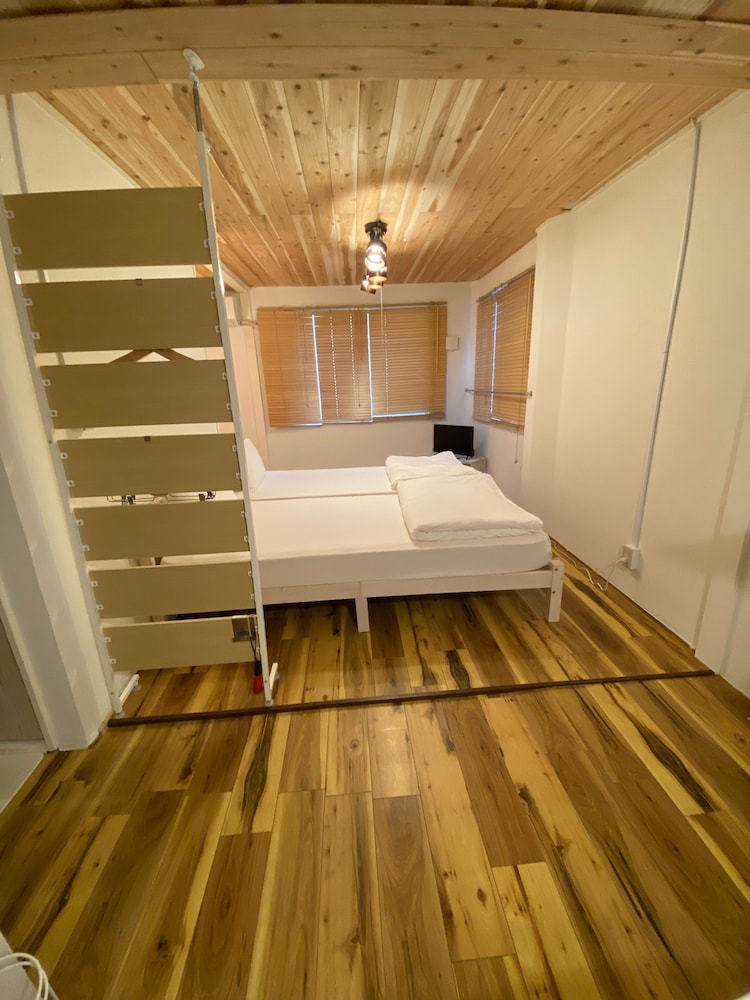 Coins Hostel Tenjin 38/46