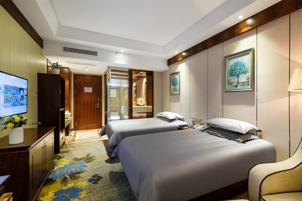 Jinchen Yuqi Hotel (Hangzhou Huanglong Sports Center) 7/28