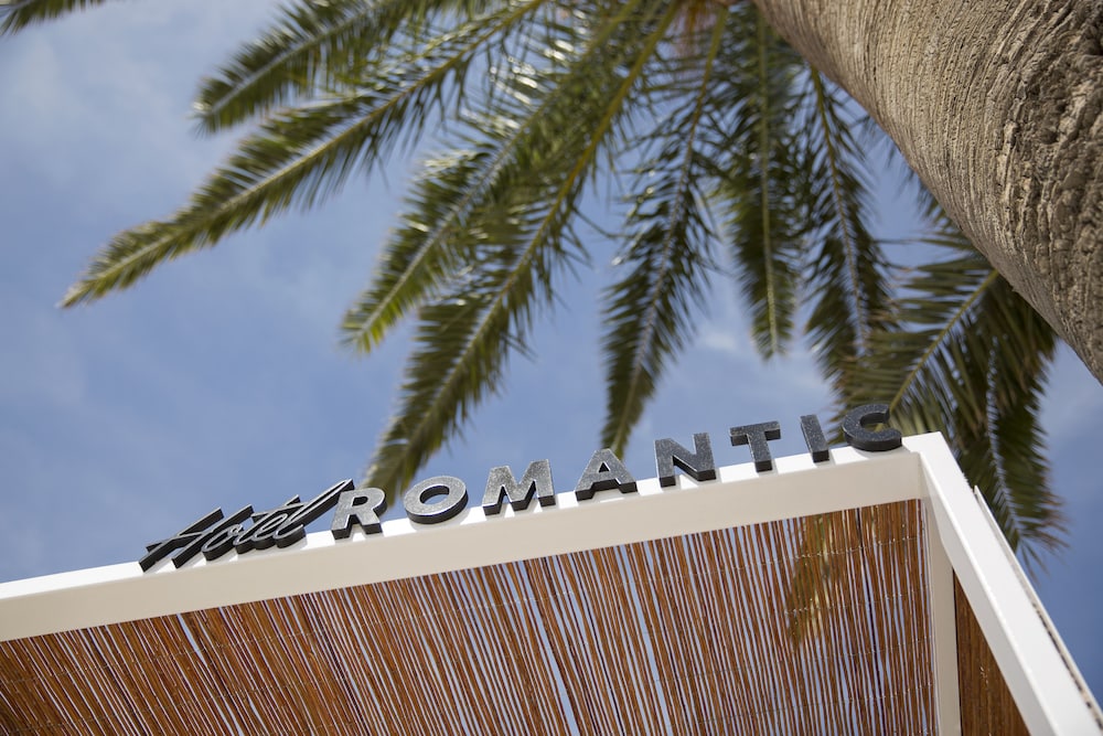 Hotel Romantic - Adults Only 4/47