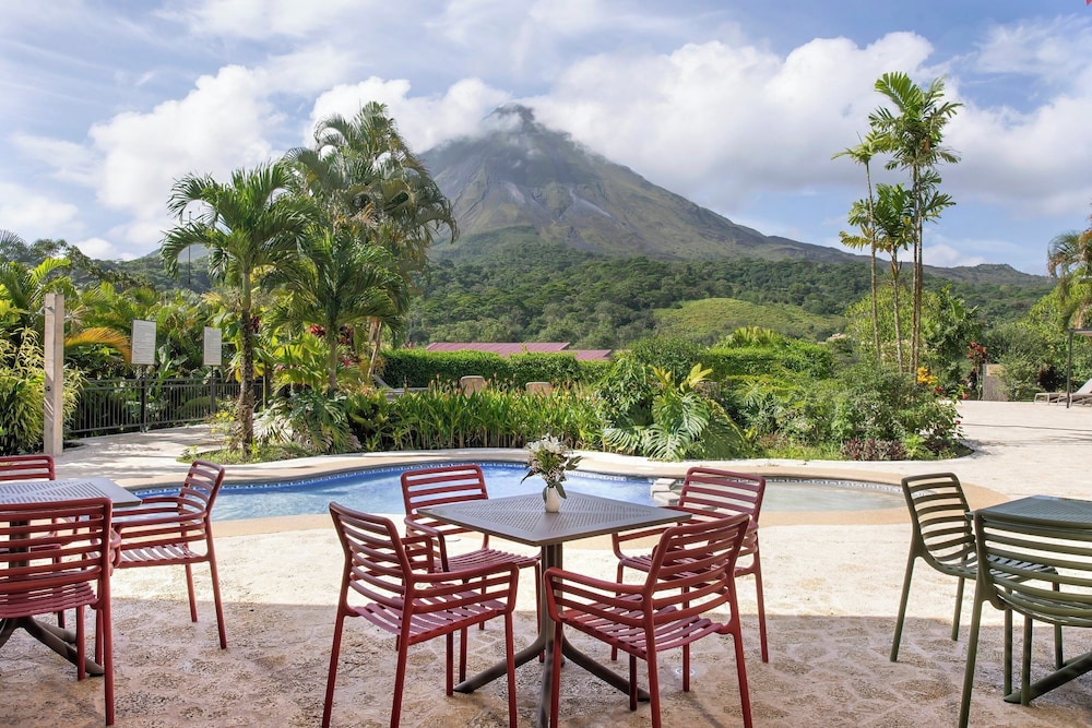 ARENAL KIORO SUITES AND SPA 56/71