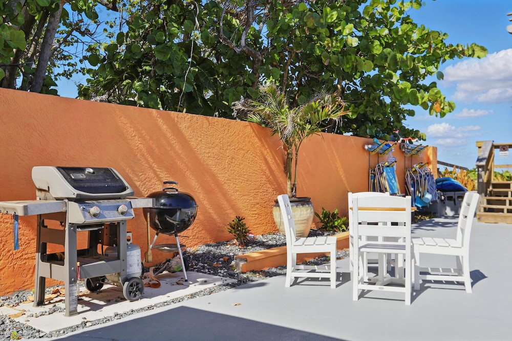 Coco Sands Beachside Cottages 27/63