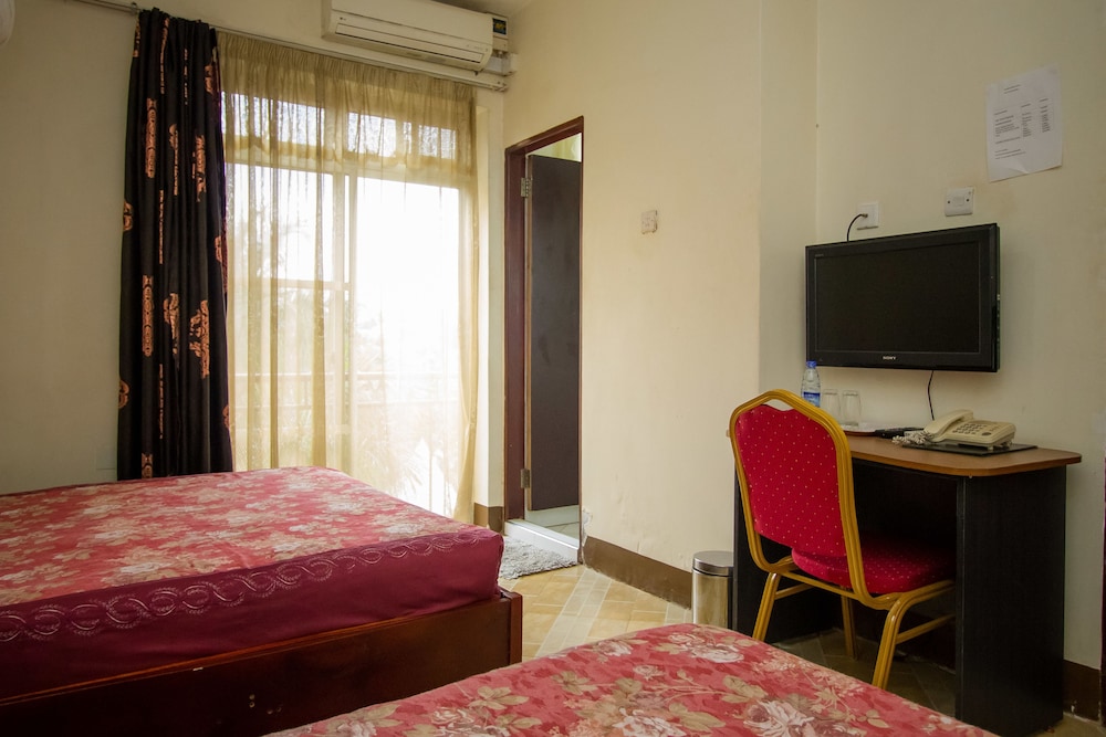 Grand Global Hotel 27/65
