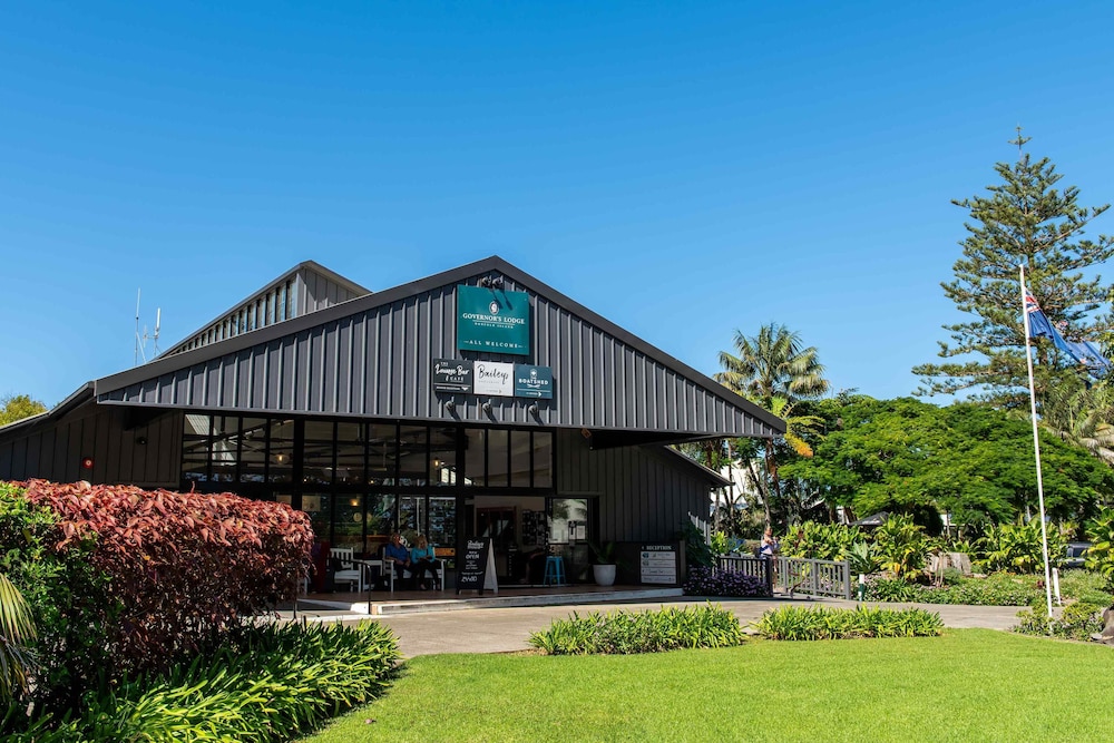Governors Lodge Resort Hotel 62/69