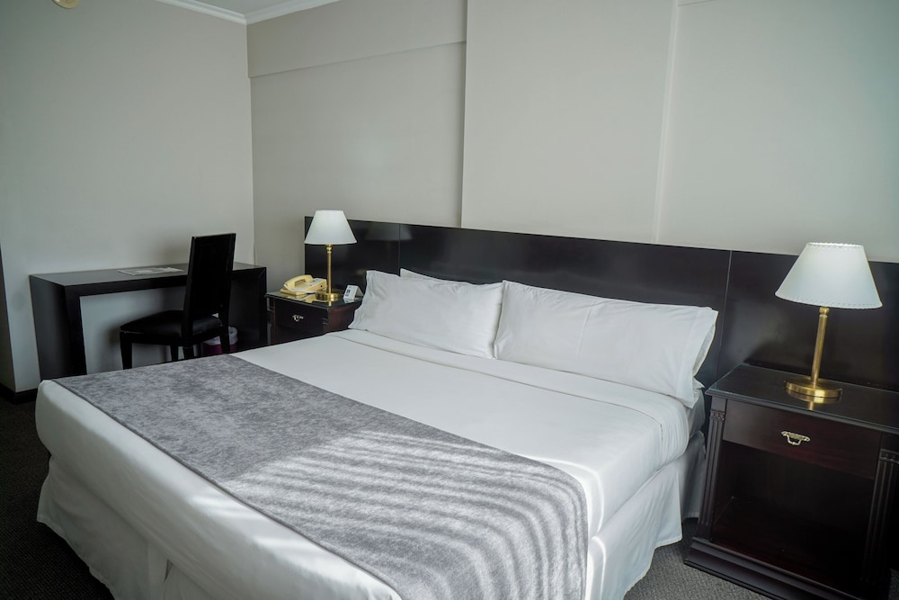 Plaza Real Suites Hotel 21/59