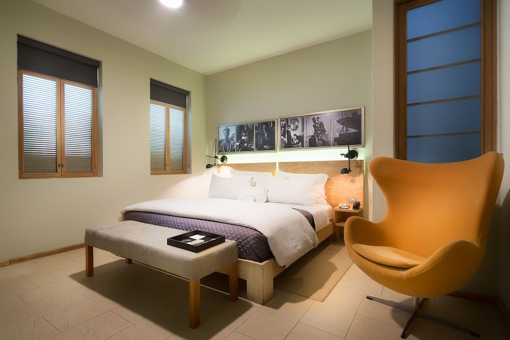 Billini Hotel 28/75