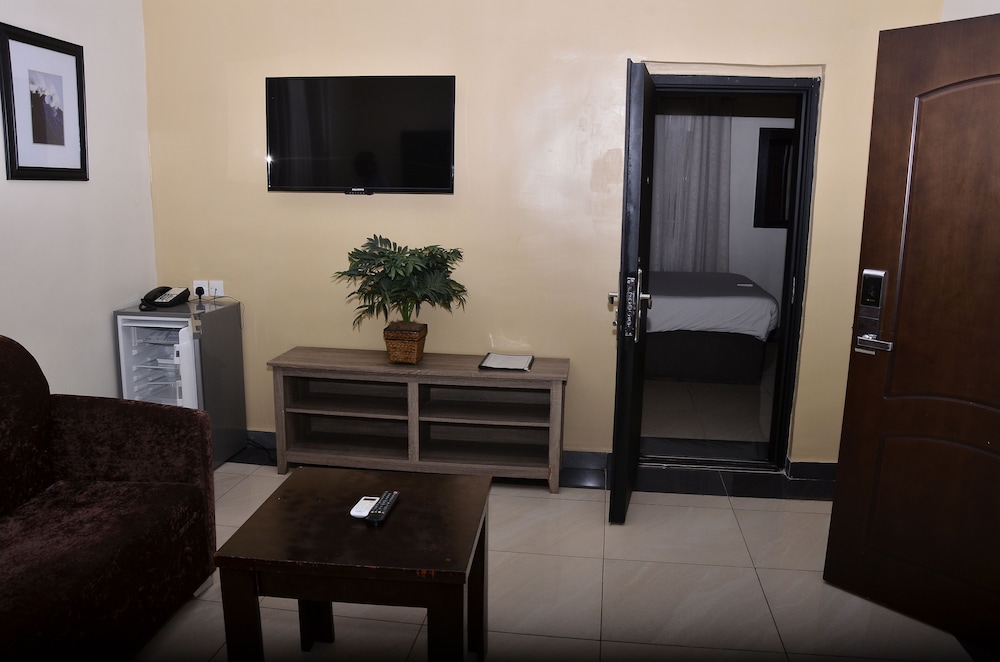 Residency Hotel Enugu 18/31