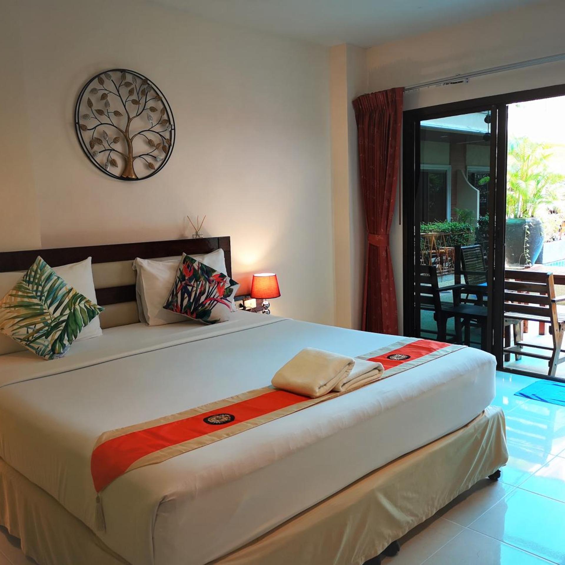 Deluxe, Double Bed, Pool Access