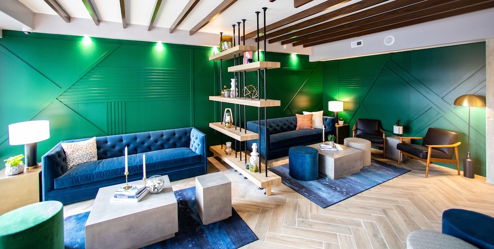 Hotel Denim 27/43